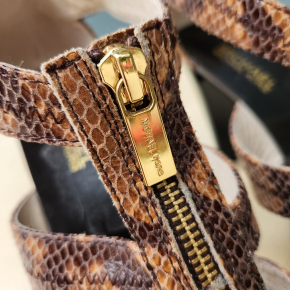 MICHAEL Michael Kors Berkley T-Strap Python Zip Up Heels - Size 9 M - Picture 4 of 11